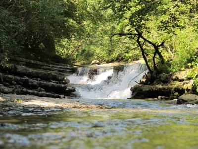 Le tipiche cascate a gradoni che caratterizzano il torrente Picchions.
