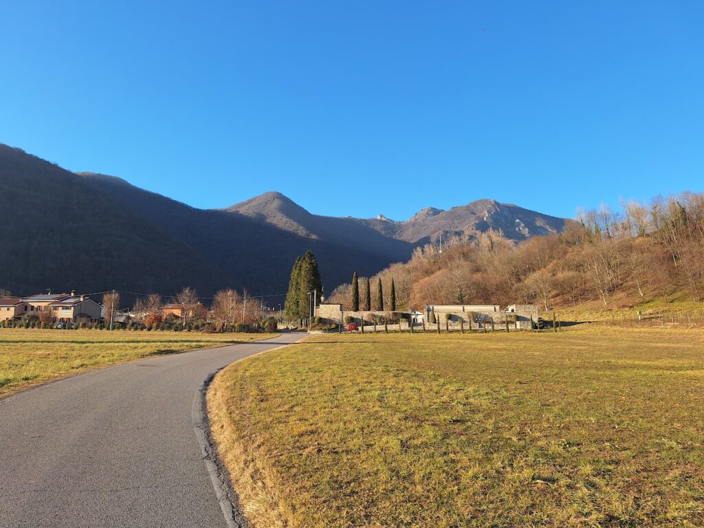 Ed eccomi di rientro a Tovena. Ora di impacchettare la bicicletta e tornare in famiglia per chiudere l'anno!