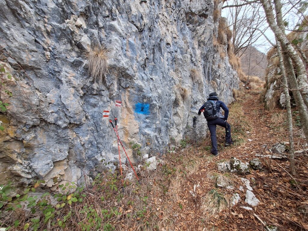 Area di sosta, a Busa dea Vecia. Non sono certo sia il suo vero nome, ma il posto è particolare!