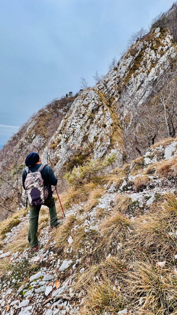 Ed arriviamo in vista delle parti dove la roccia inizia a farla da padrona.