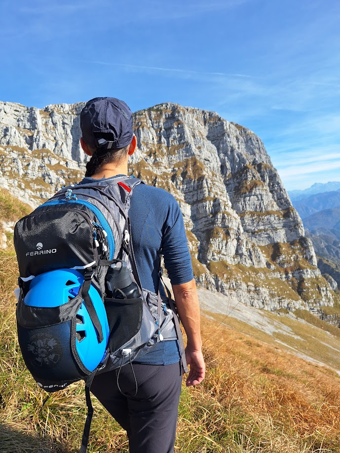 Iniziamo ad ammirare da vicino le pareti rocciose, 