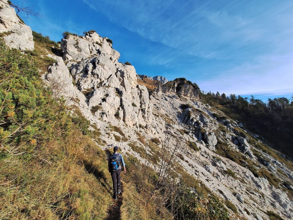 Il passaggio in zona di frana. Molto particolare.